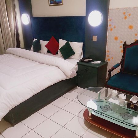 מולטאן Hotel New Mid City מראה חיצוני תמונה