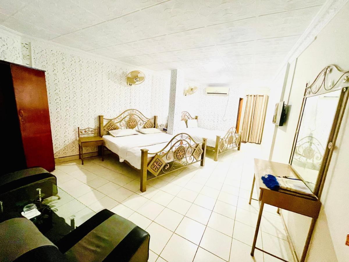 מולטאן Hotel New Mid City מראה חיצוני תמונה