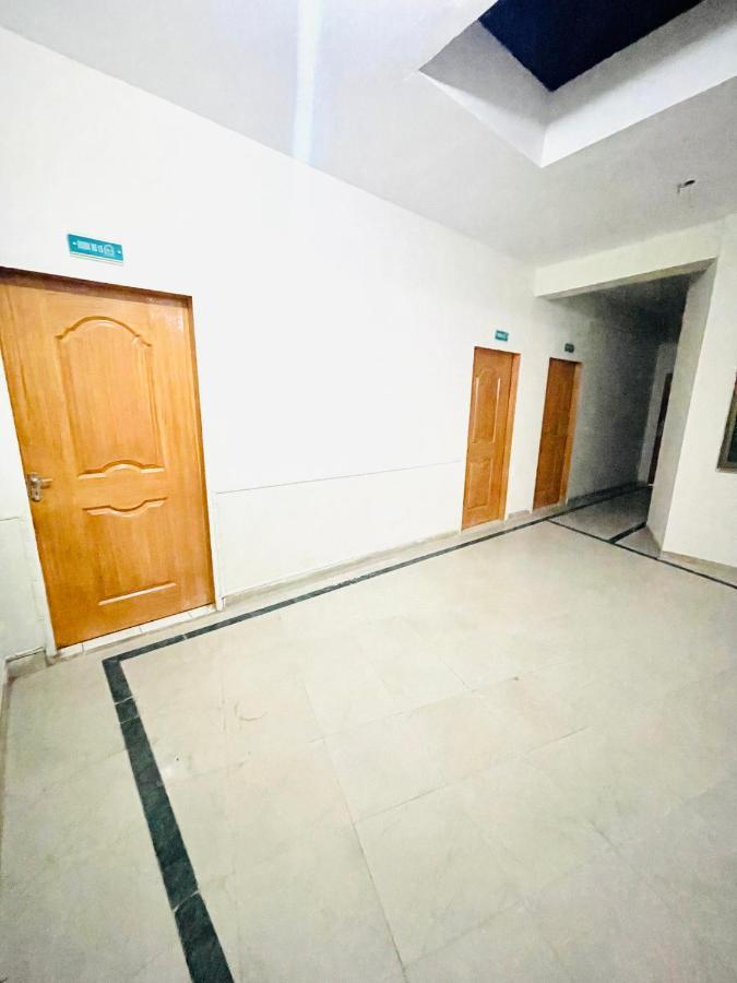 מולטאן Hotel New Mid City מראה חיצוני תמונה