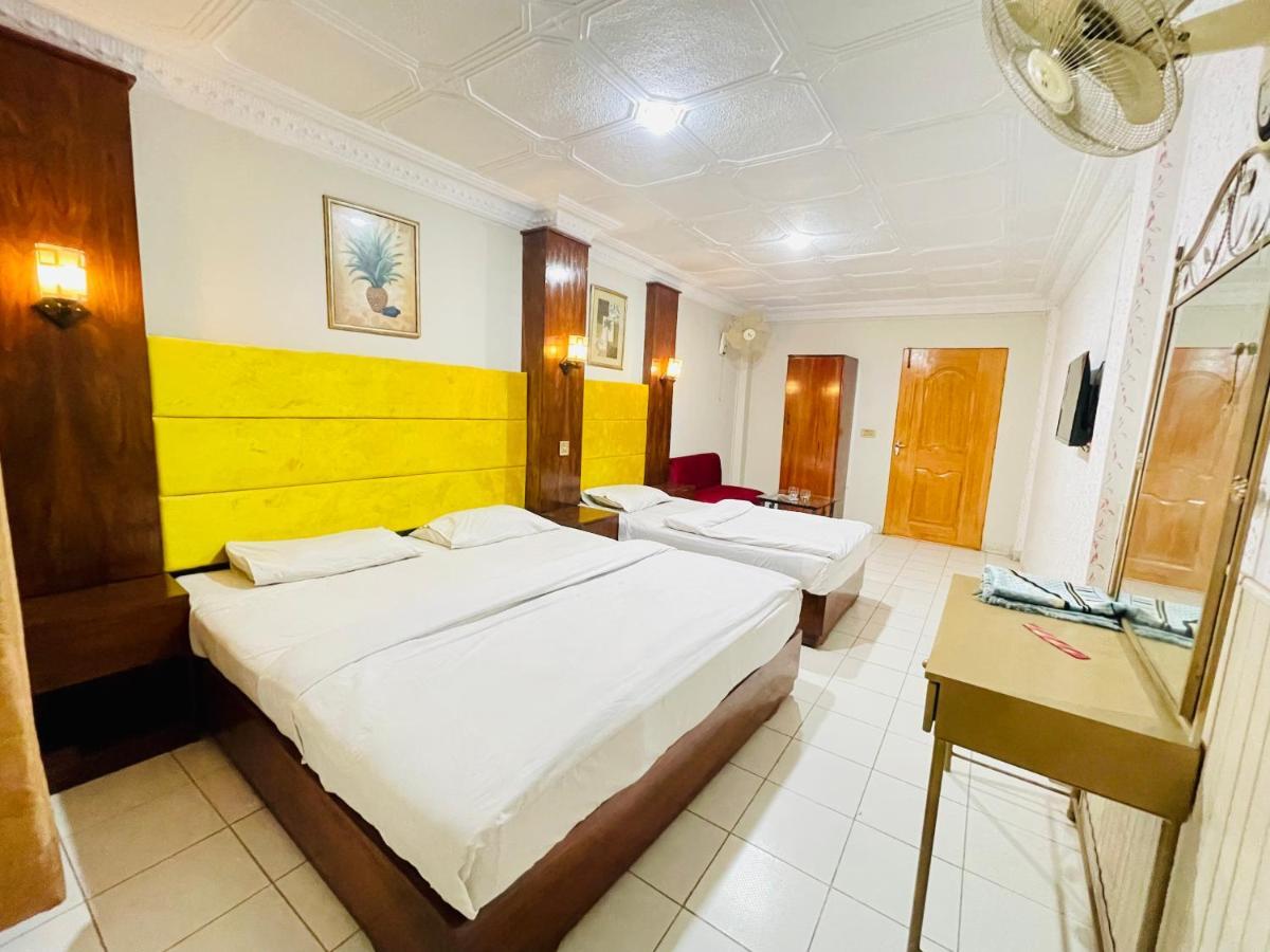 מולטאן Hotel New Mid City מראה חיצוני תמונה