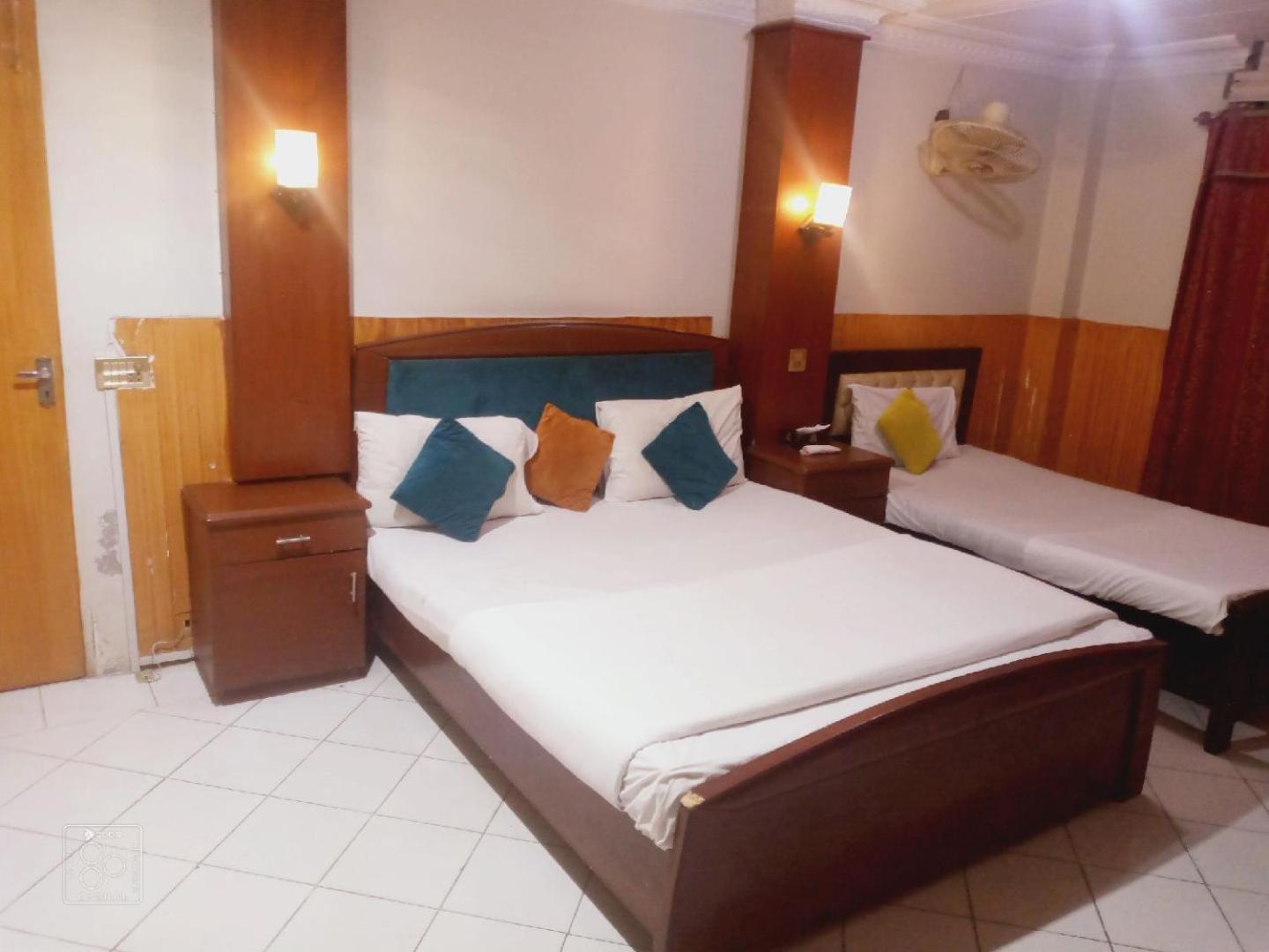 מולטאן Hotel New Mid City מראה חיצוני תמונה